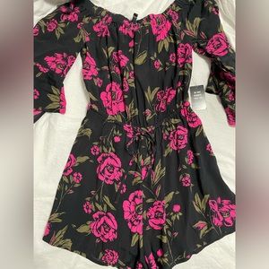 NWT Express Off the Shoulder Floral Romper